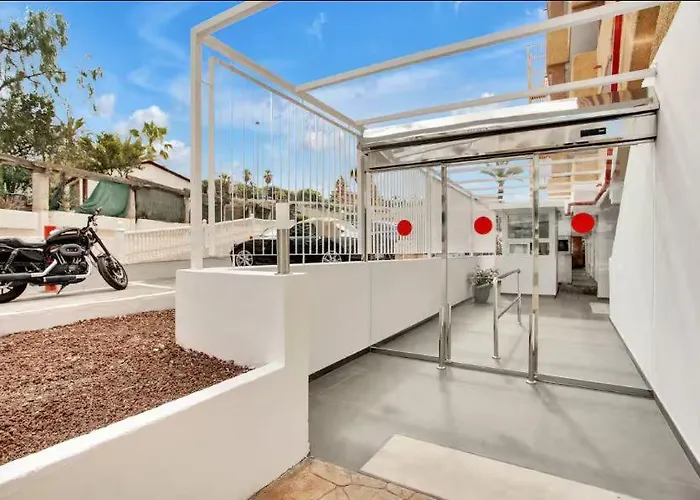 Luxury Borinquen With Parking And Swimming Pool Apartment *